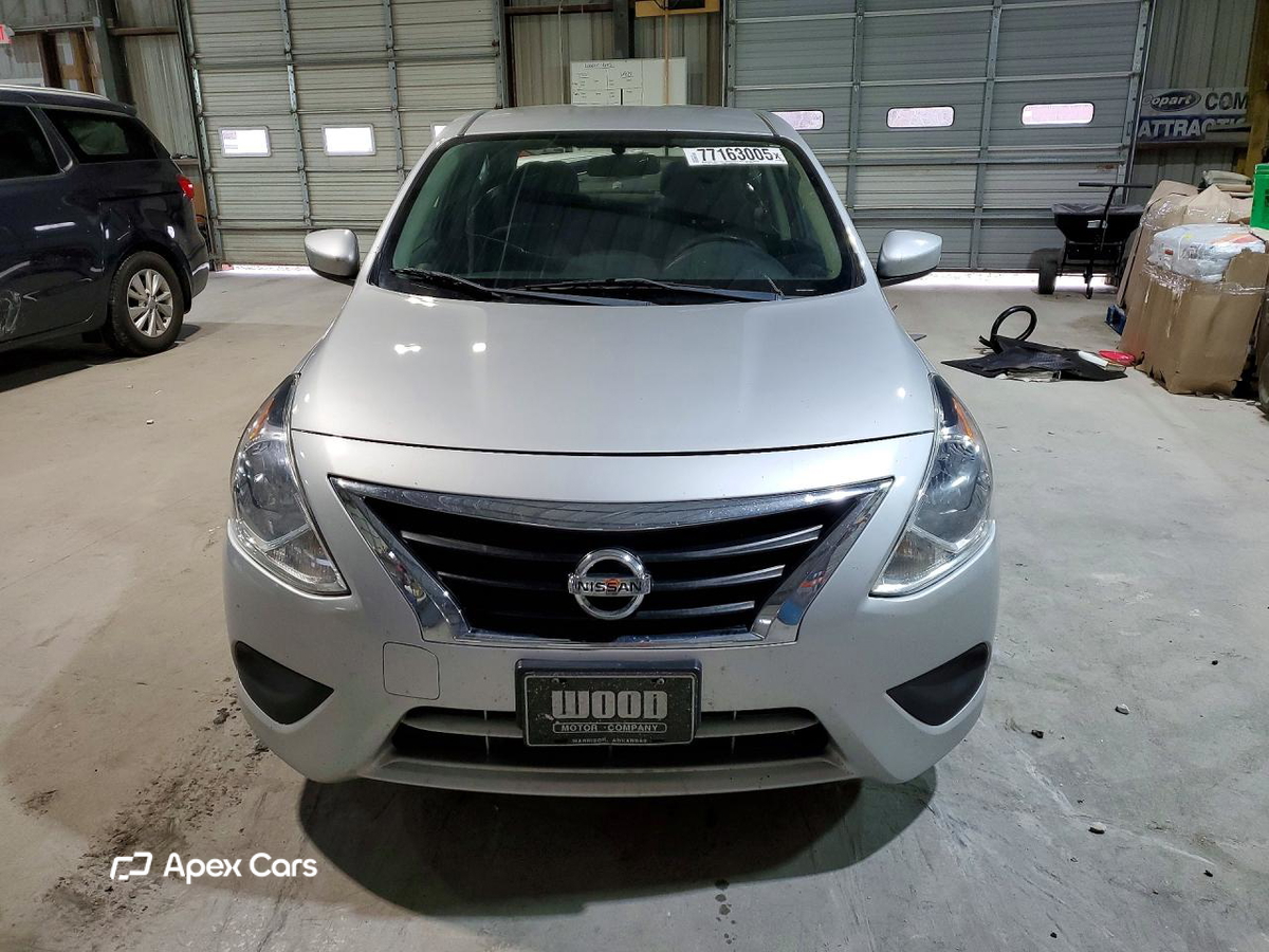 Nissan Versa 2018