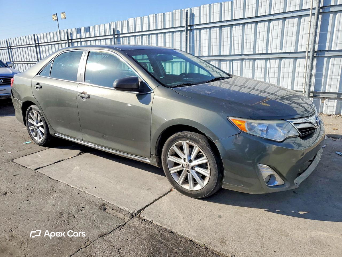 Toyota Camry 2012