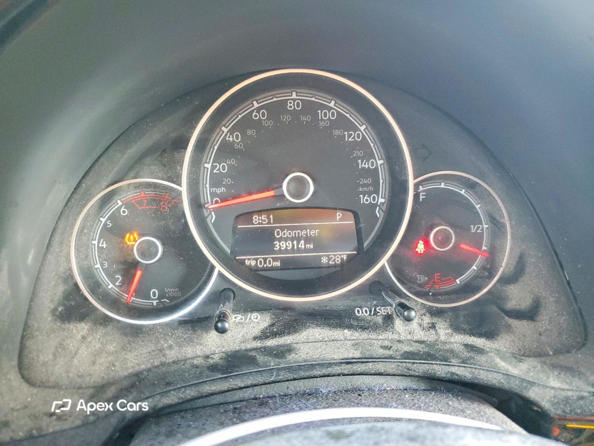 Volkswagen Beetle 2018