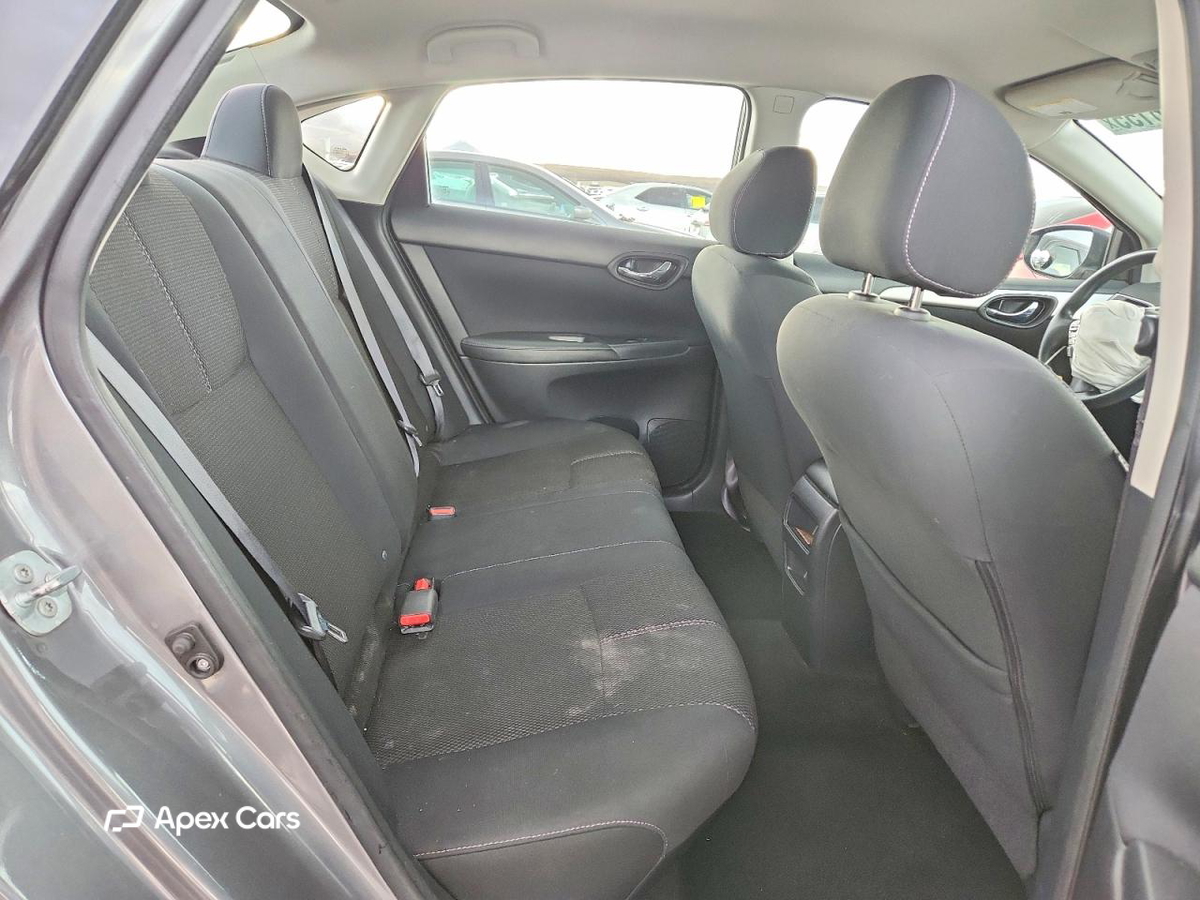 Nissan Sentra 2016