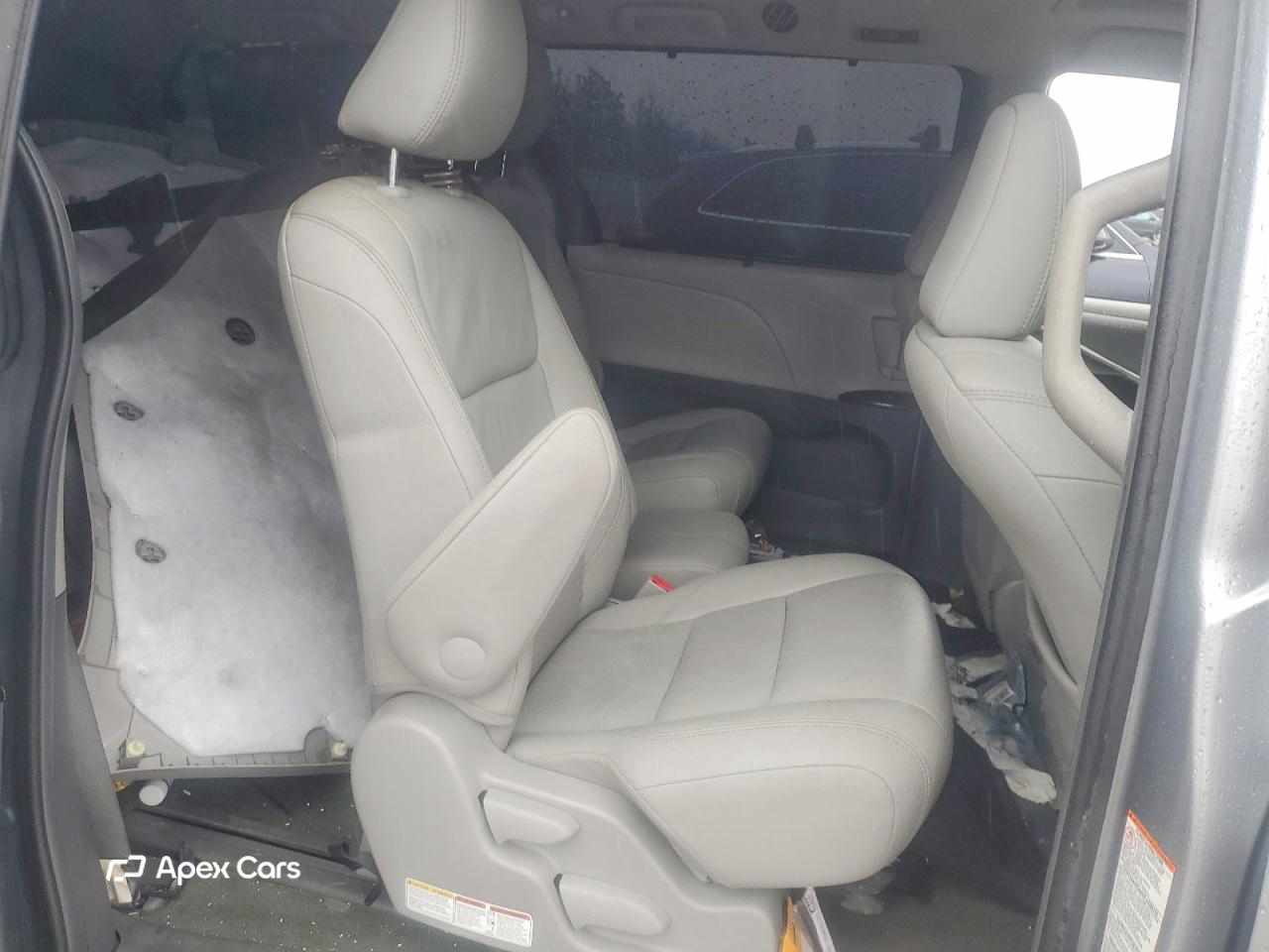 Toyota Sienna 2016