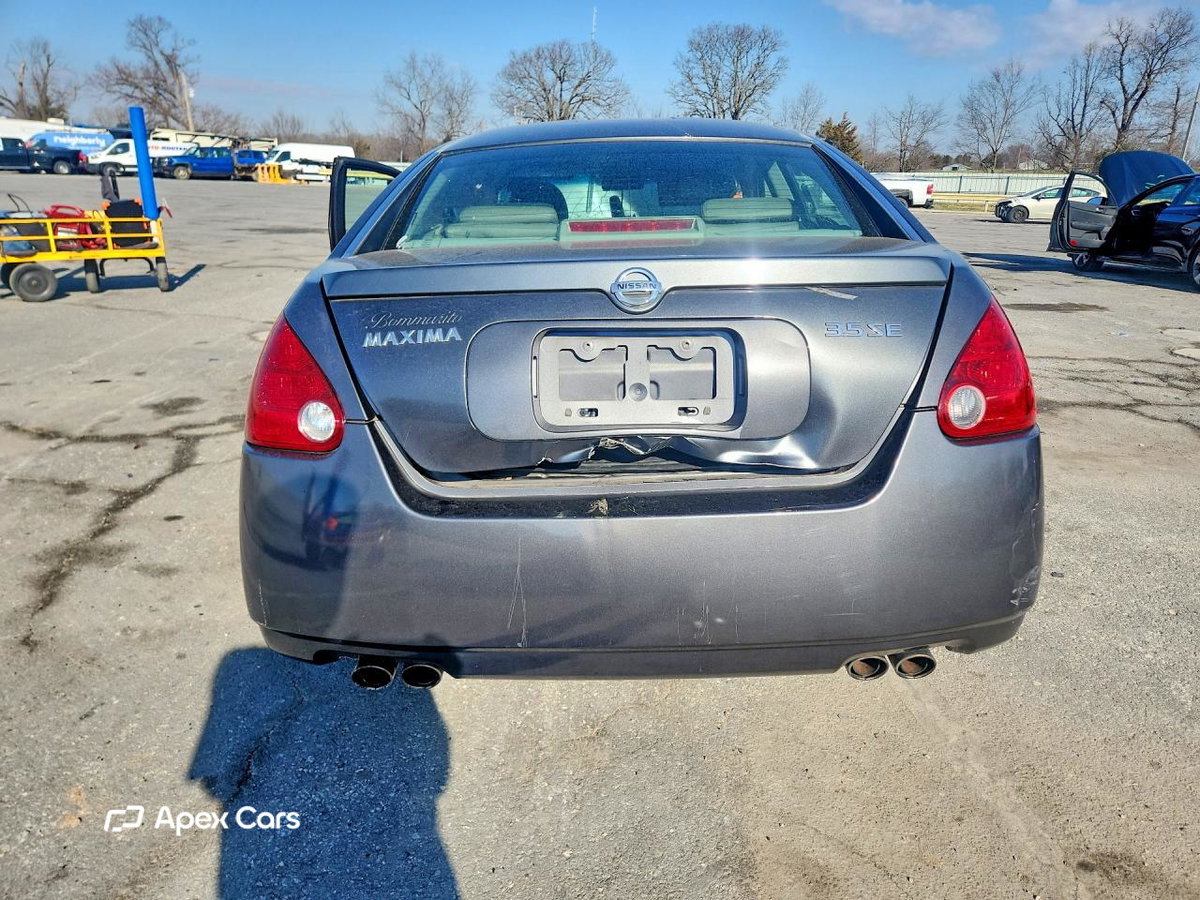 Nissan Maxima 2005