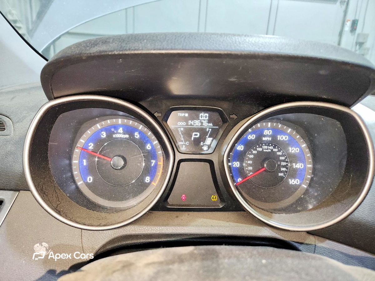 Hyundai Elantra 2011