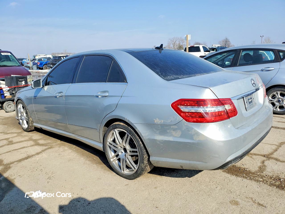 Mercedes-Benz  2011