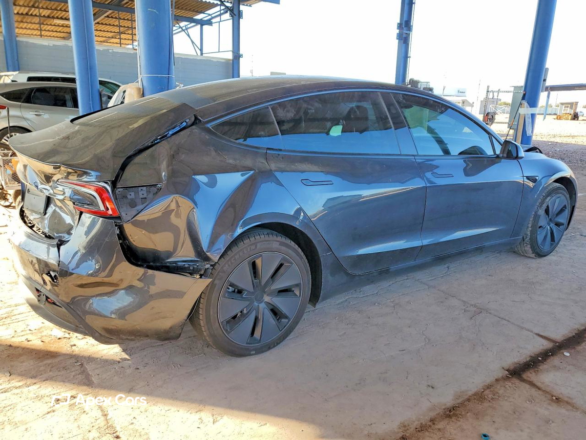 Tesla Model 3 2025