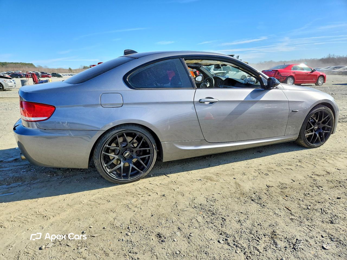 BMW Series 3 2009