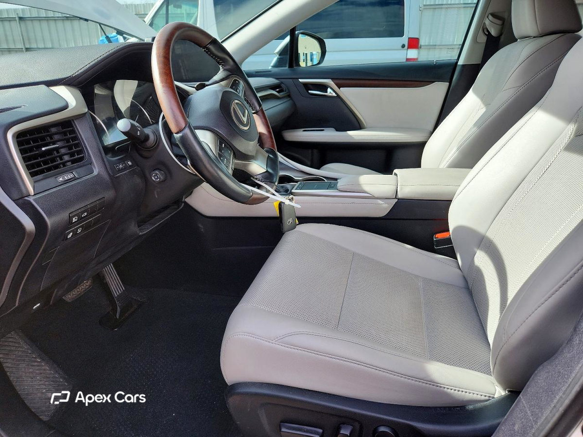 Lexus RX 2021