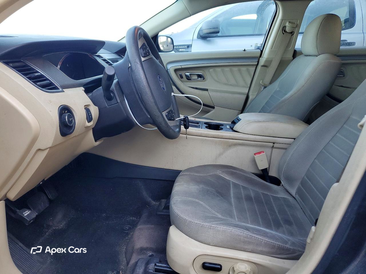 Ford Taurus 2015