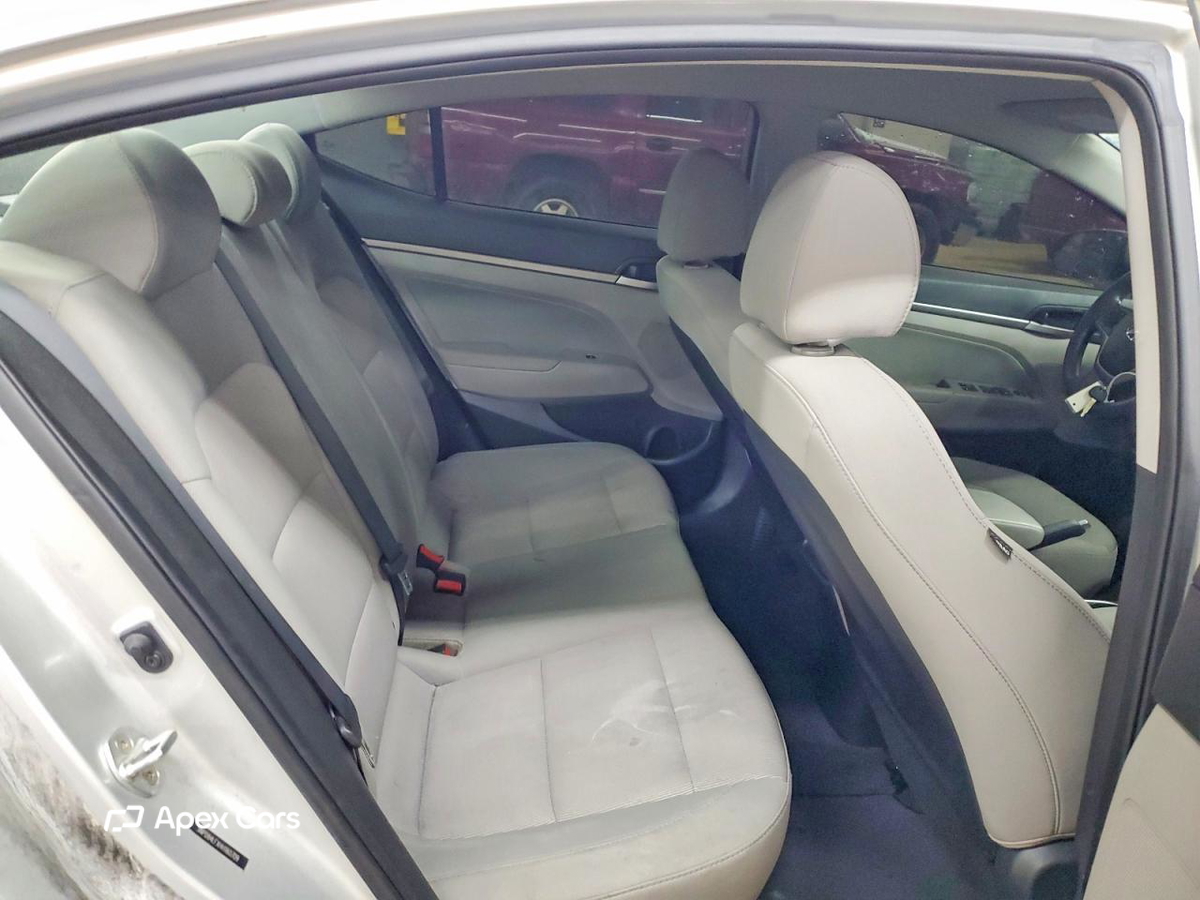 Hyundai Elantra 2017