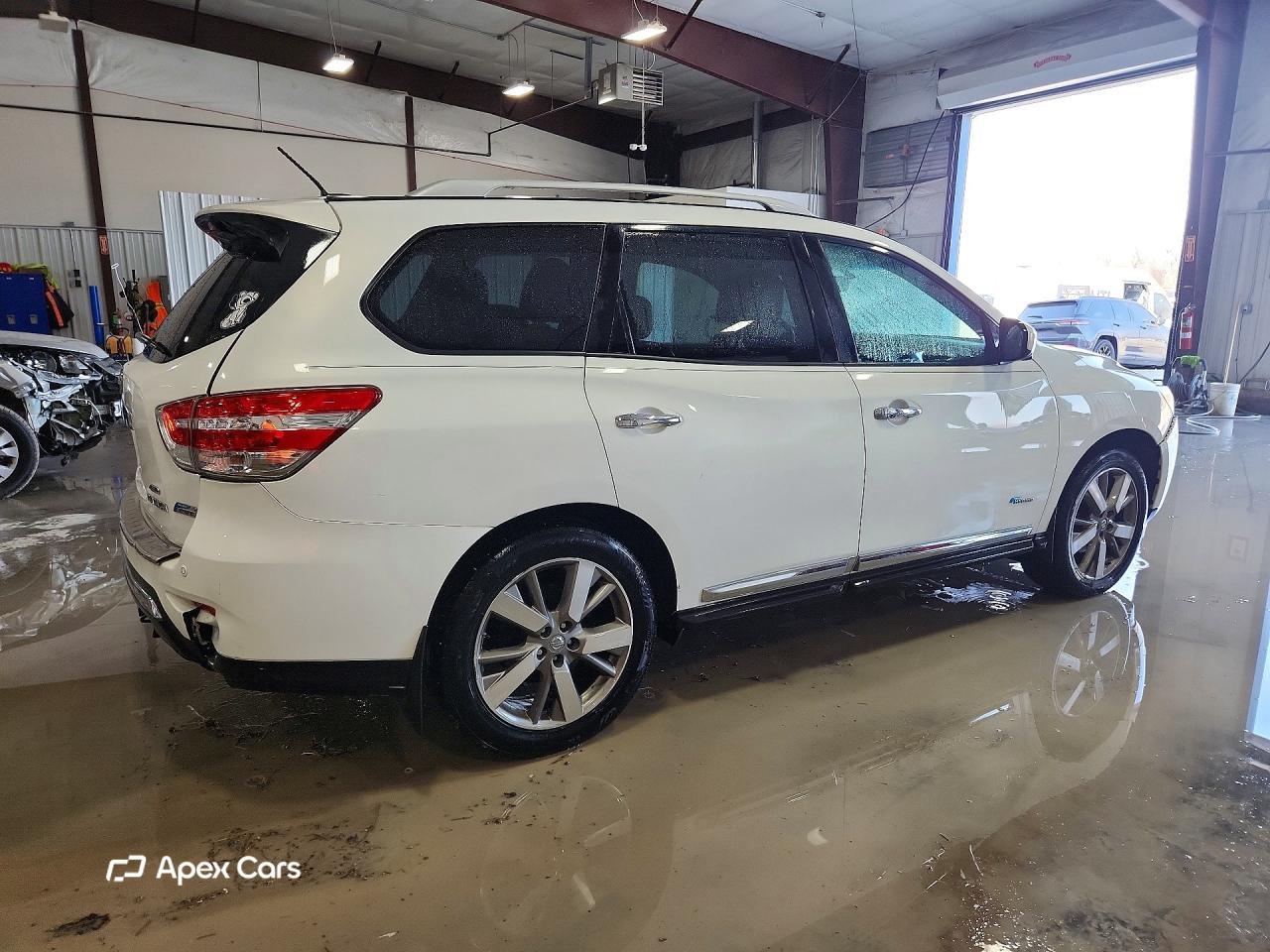 Nissan Pathfinder 2014