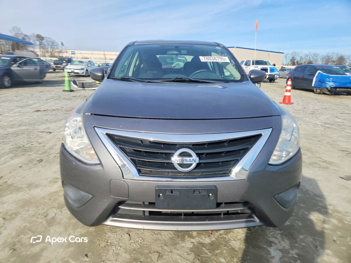Nissan Versa 2019