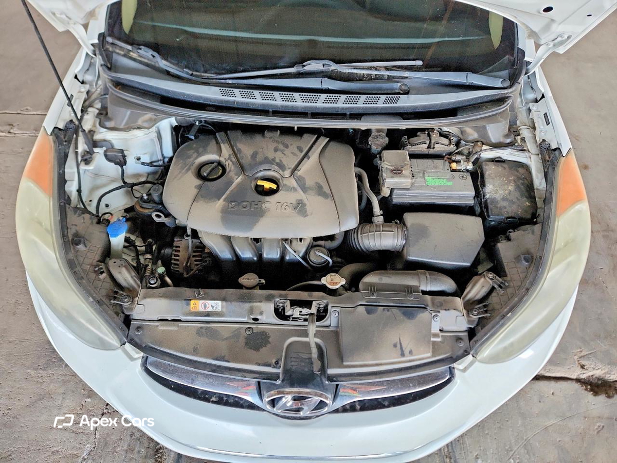 Hyundai Elantra 2013