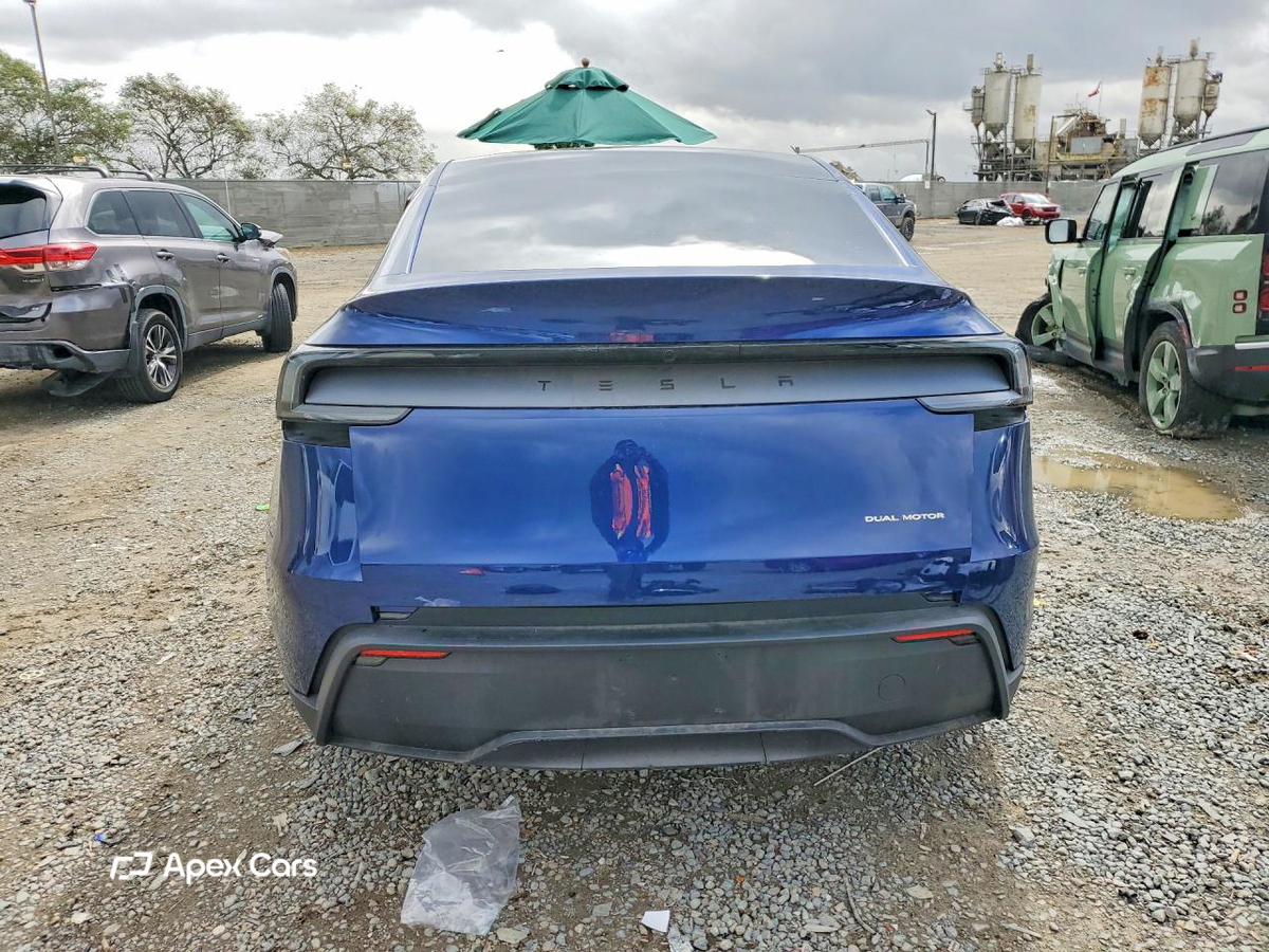 Tesla Model Y 2026