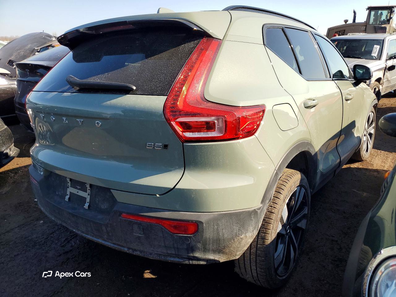 Volvo XC40 2025