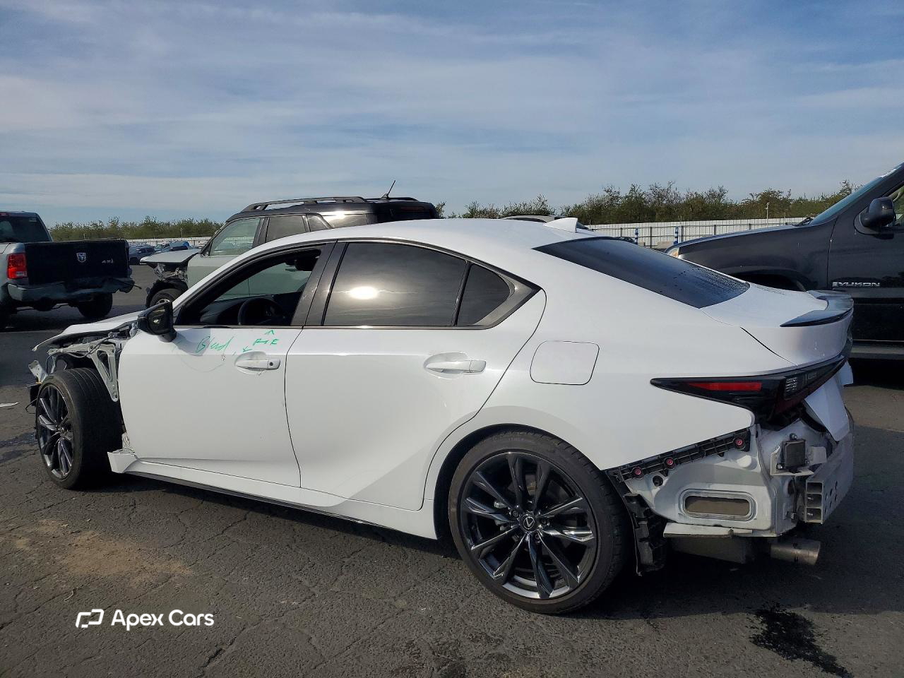 Lexus IS 2025