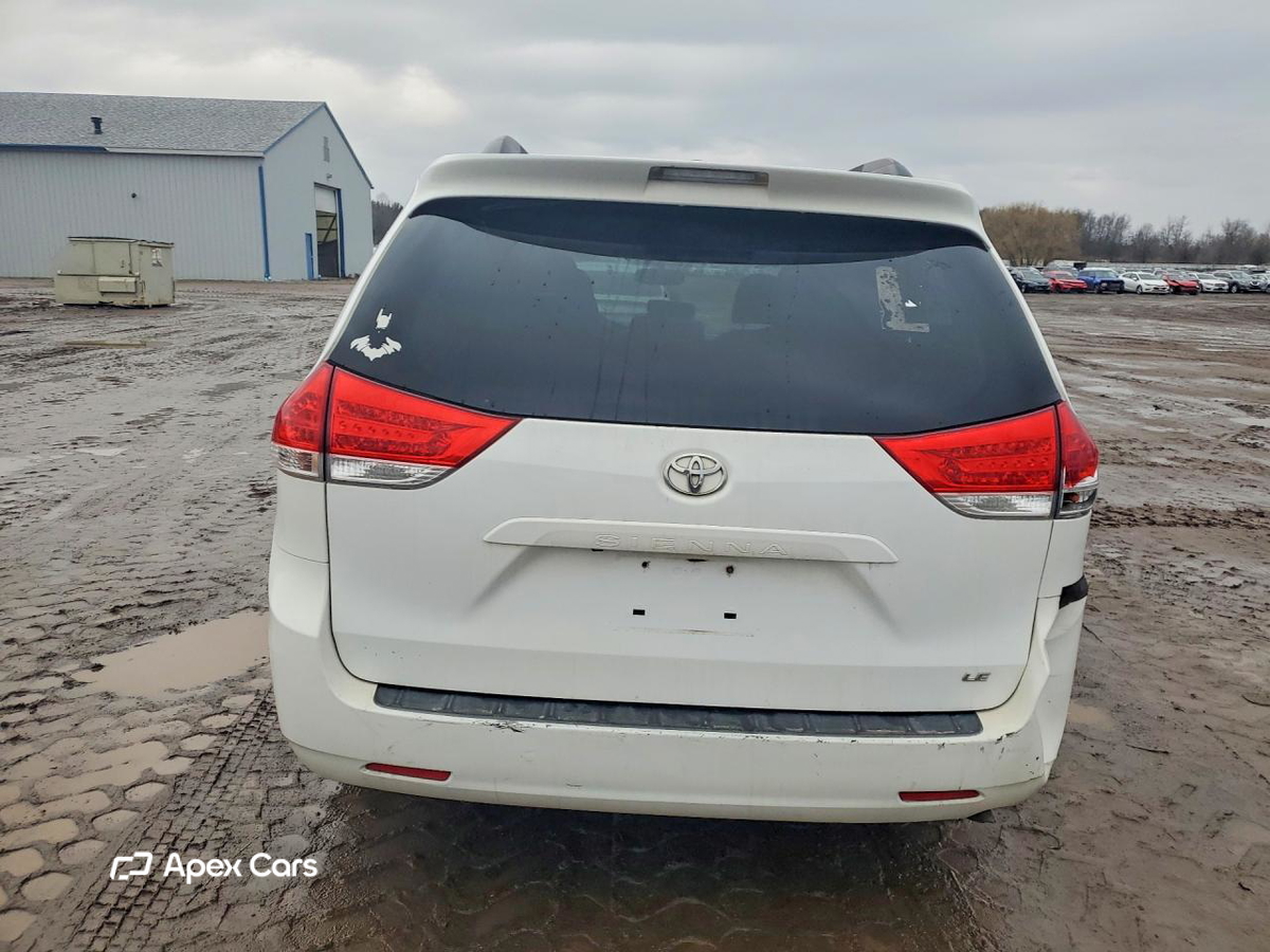 Toyota Sienna 2012