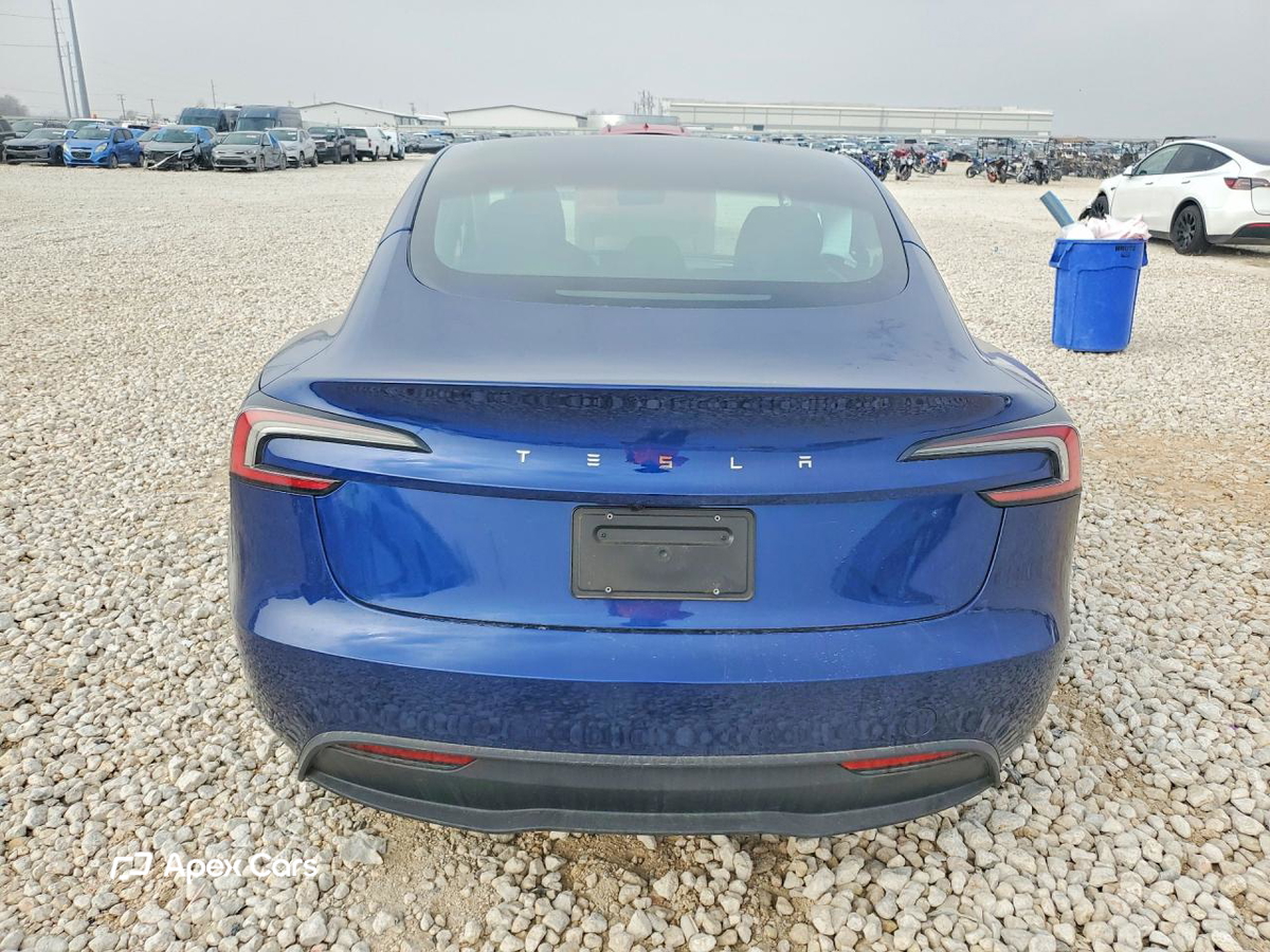 Tesla Model 3 2025
