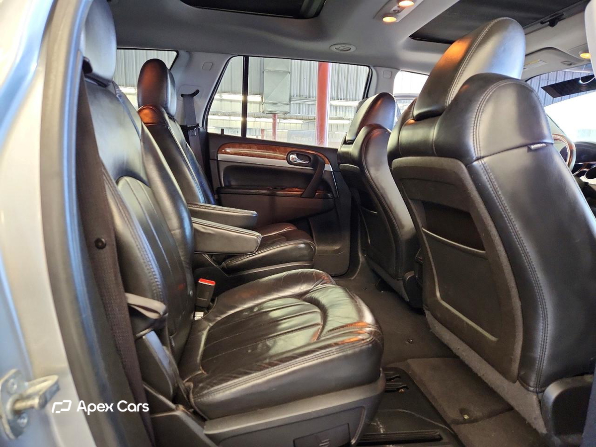 Buick Enclave 2011