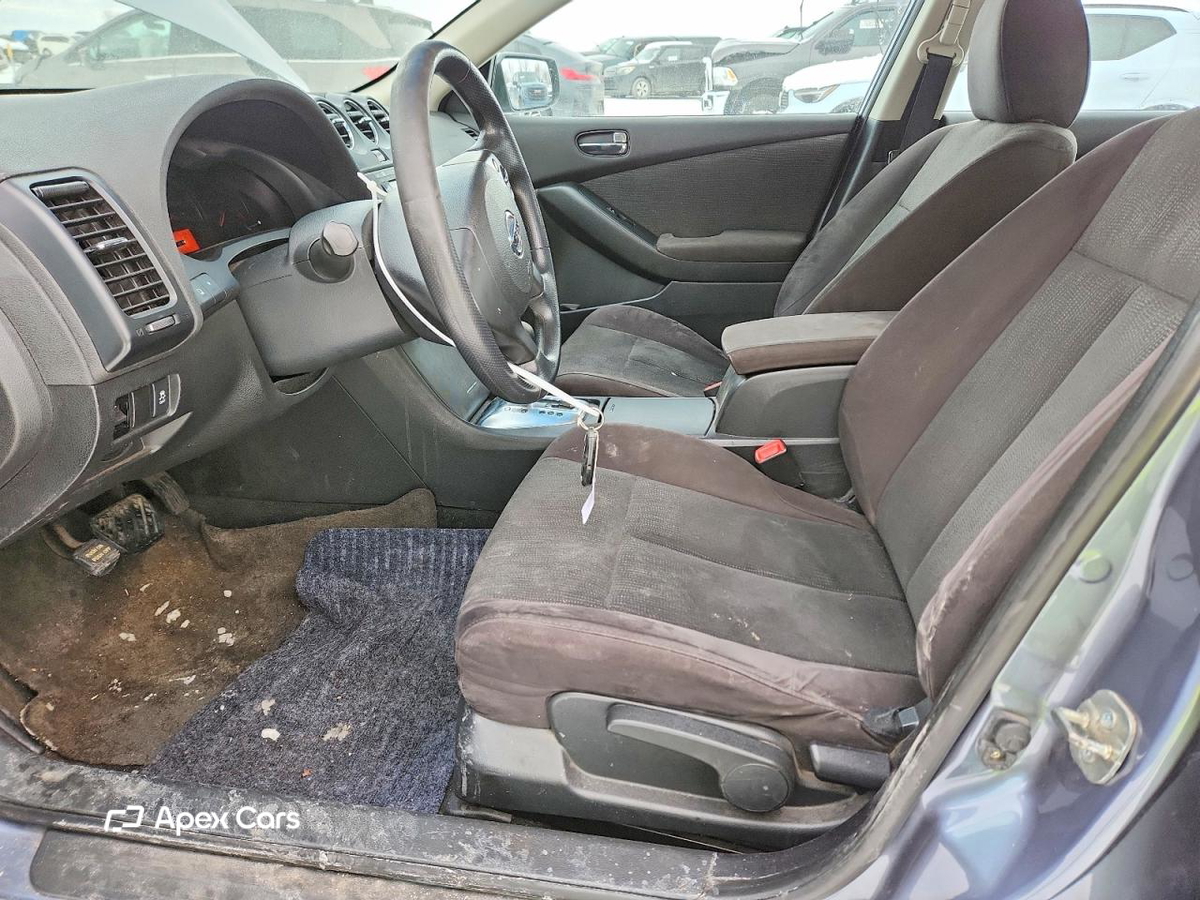 Nissan Altima 2011