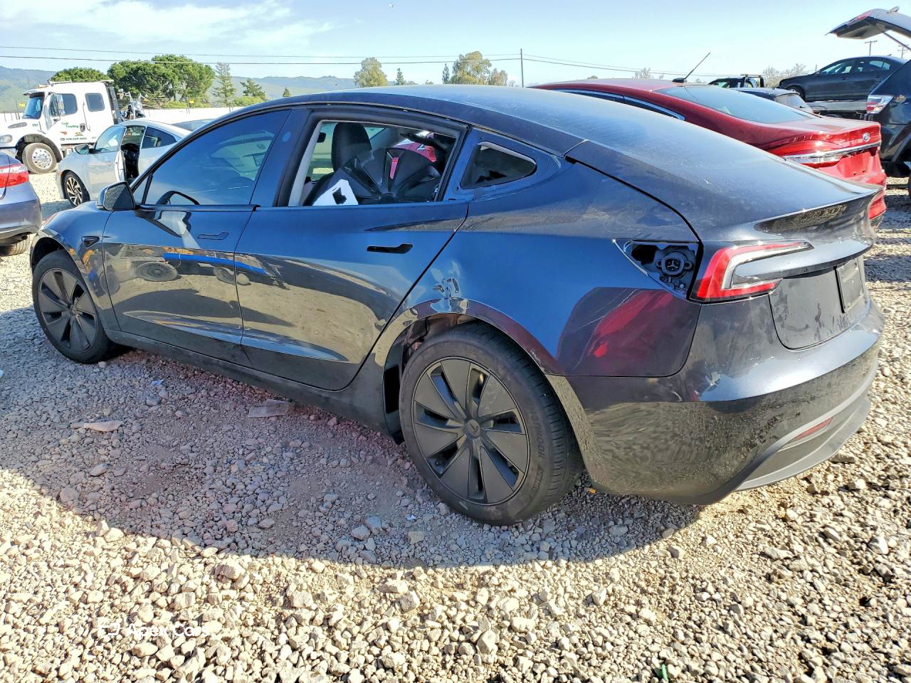 Tesla Model 3 2025