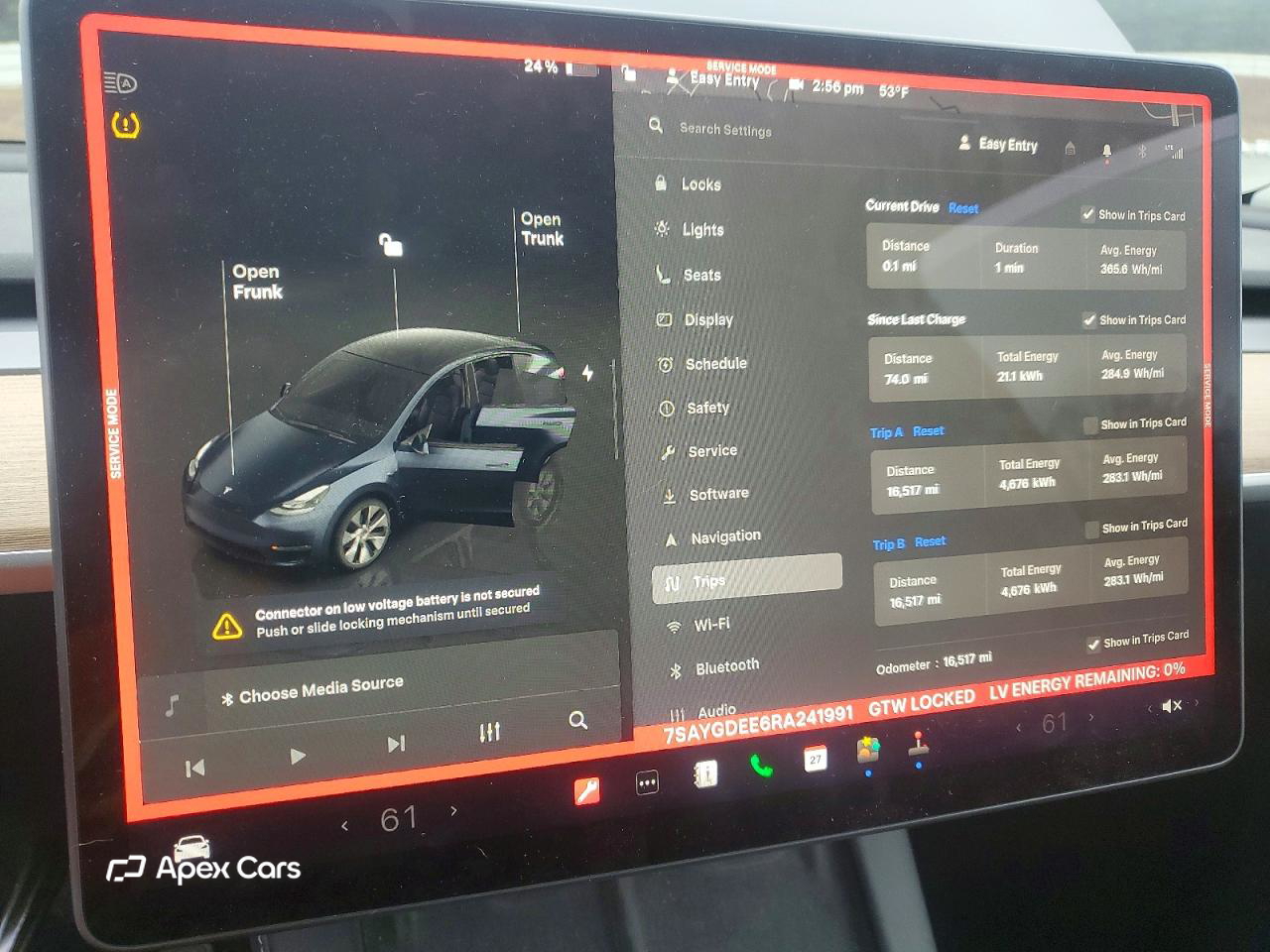 Tesla Model Y 2024