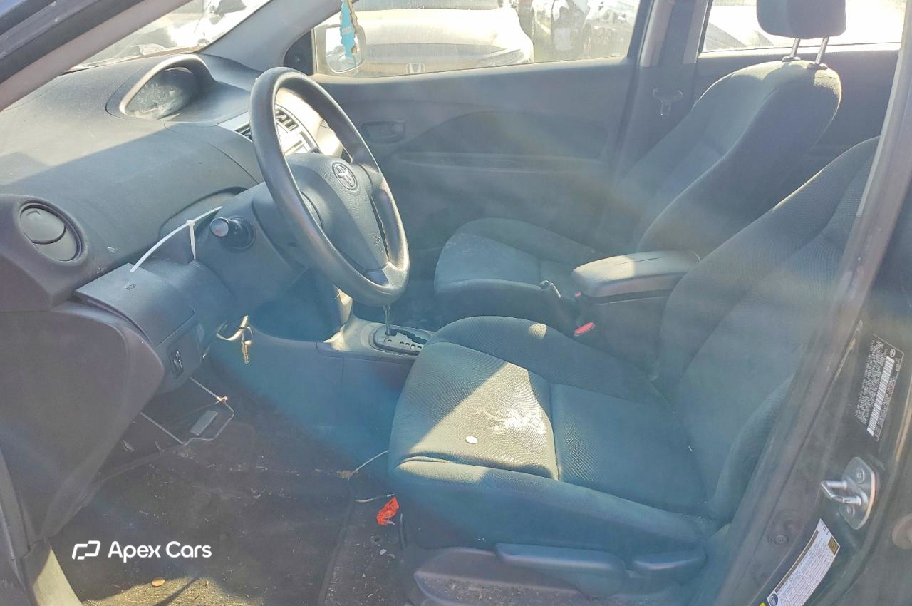 Toyota Yaris 2012