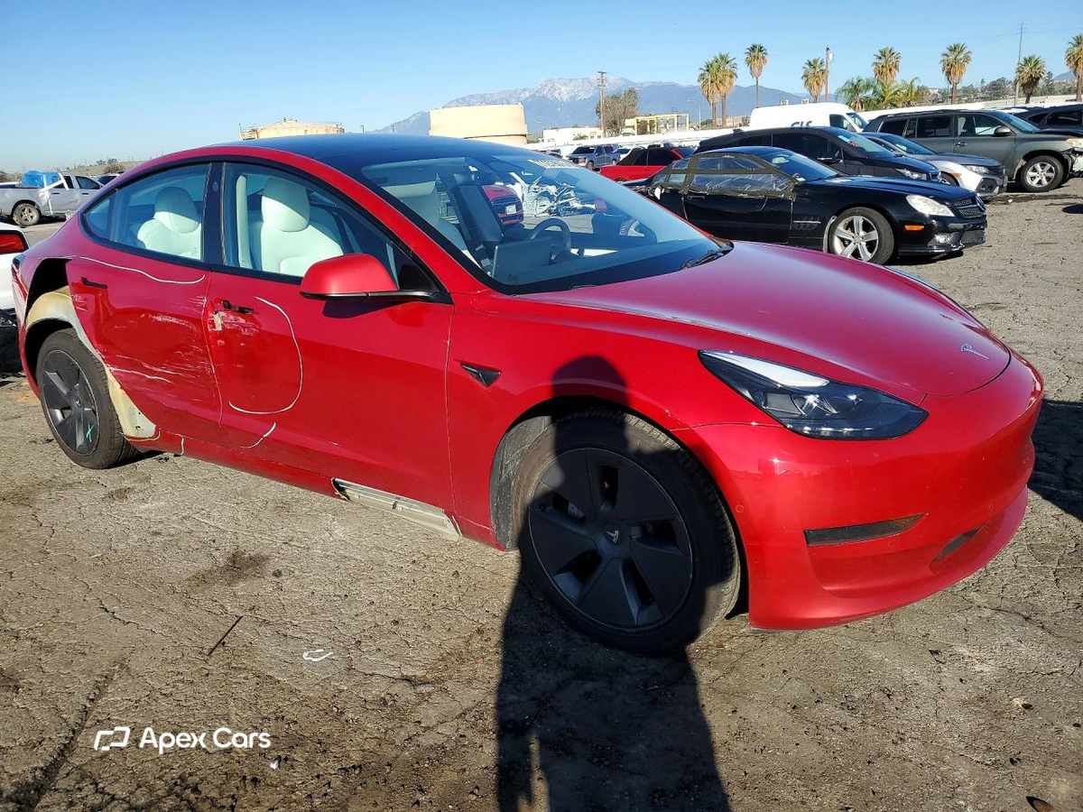 Tesla Model 3 2022