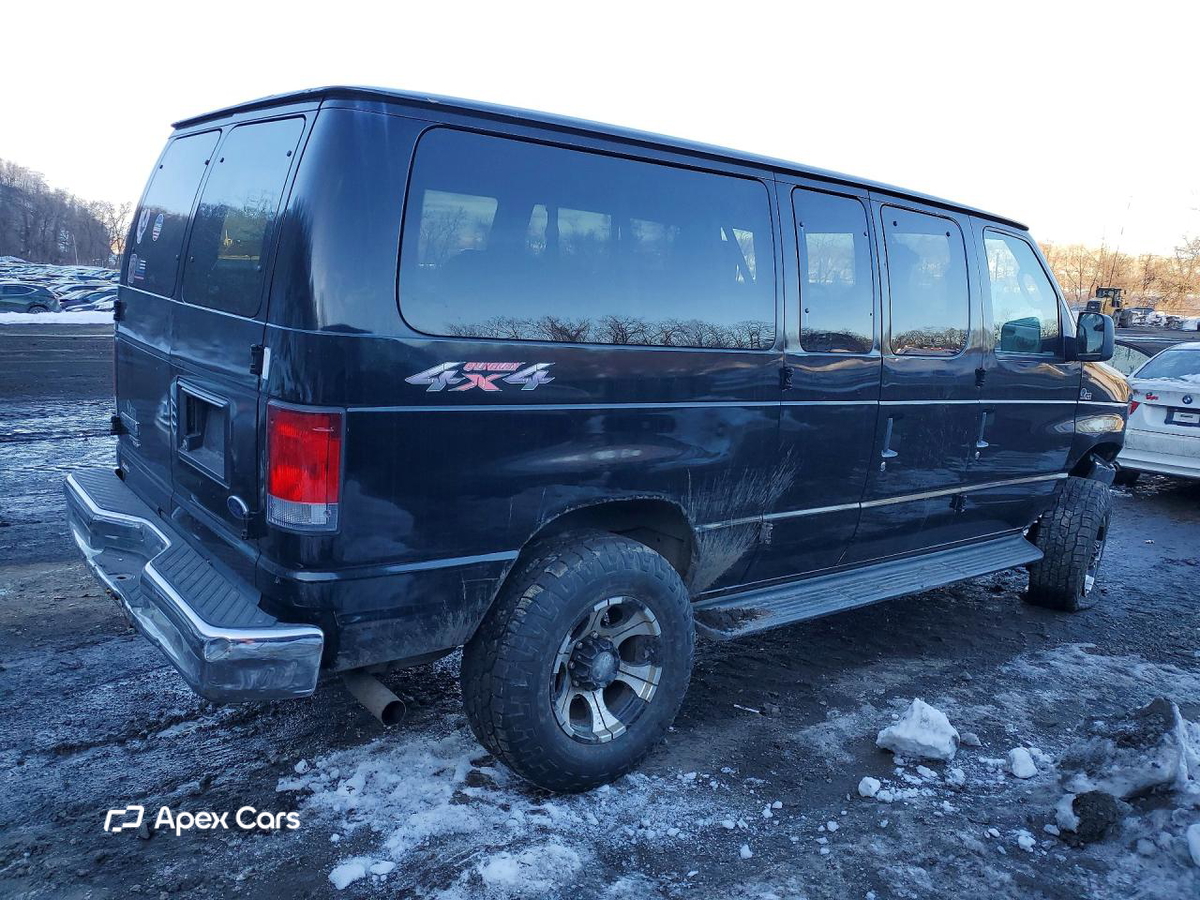 Ford Econoline 2010