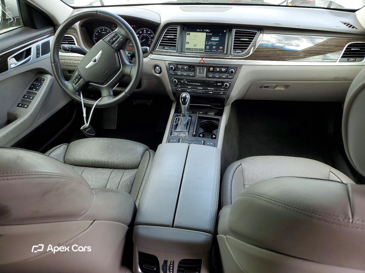 Hyundai Genesis 2015