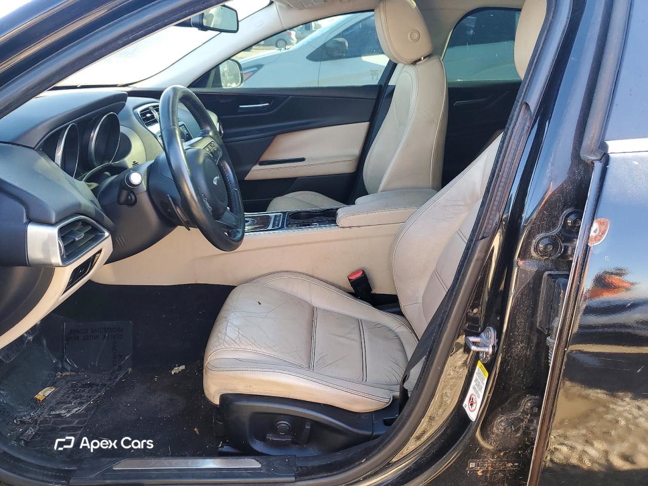 Jaguar XE 2017