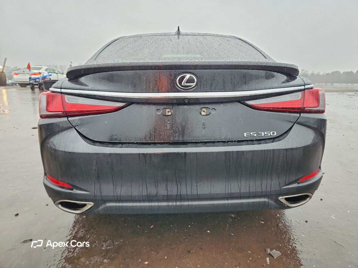 Lexus ES 2022