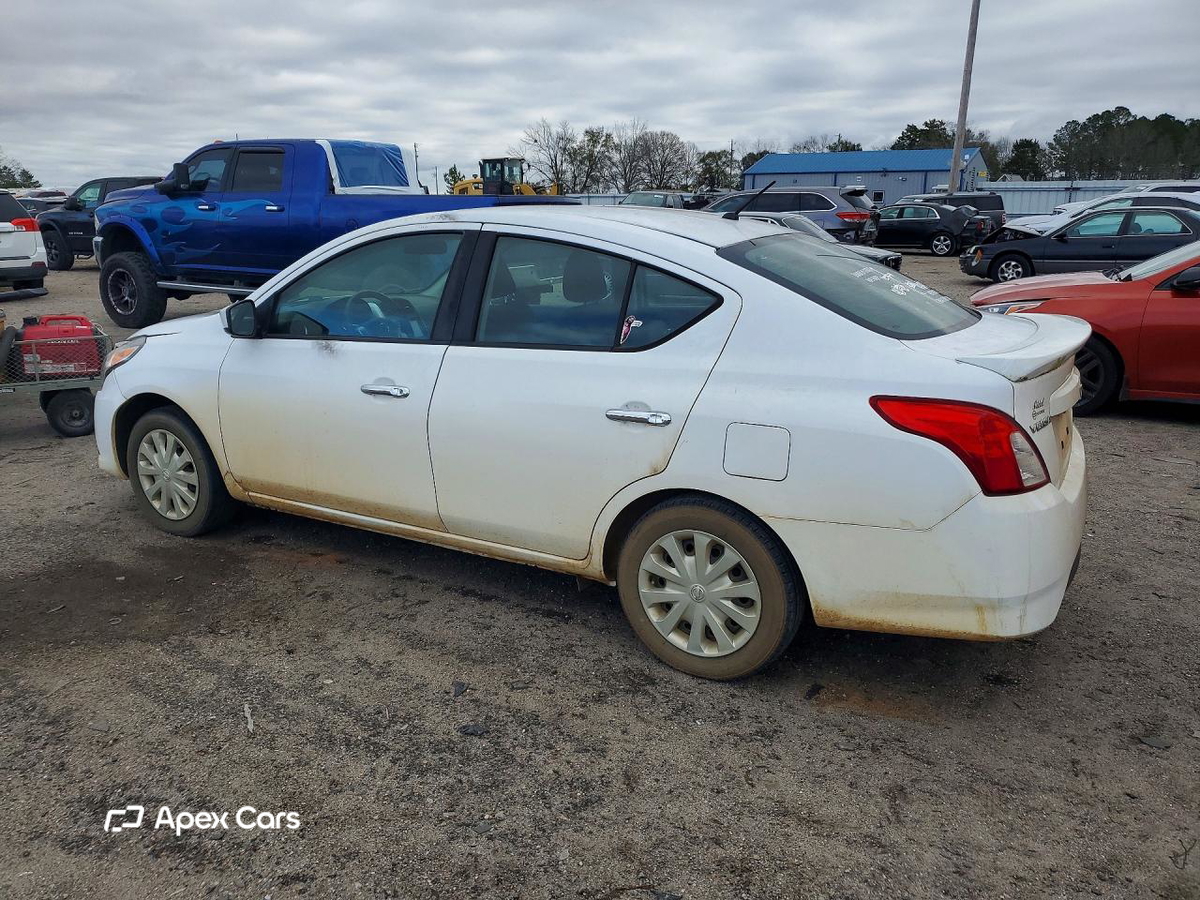 Nissan Versa 2019