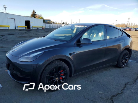 Tesla Model Y 2024 - Zdjęcie 1 z 13