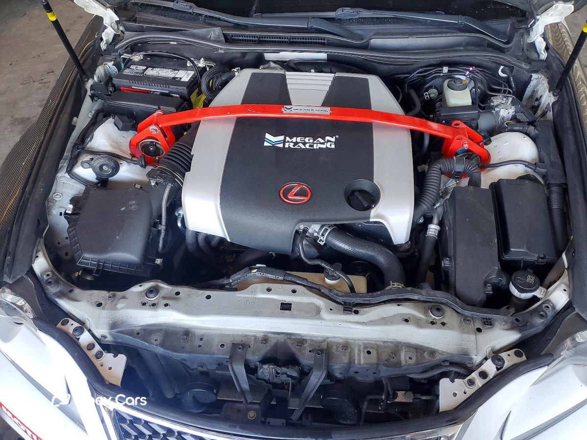 Lexus IS 2016