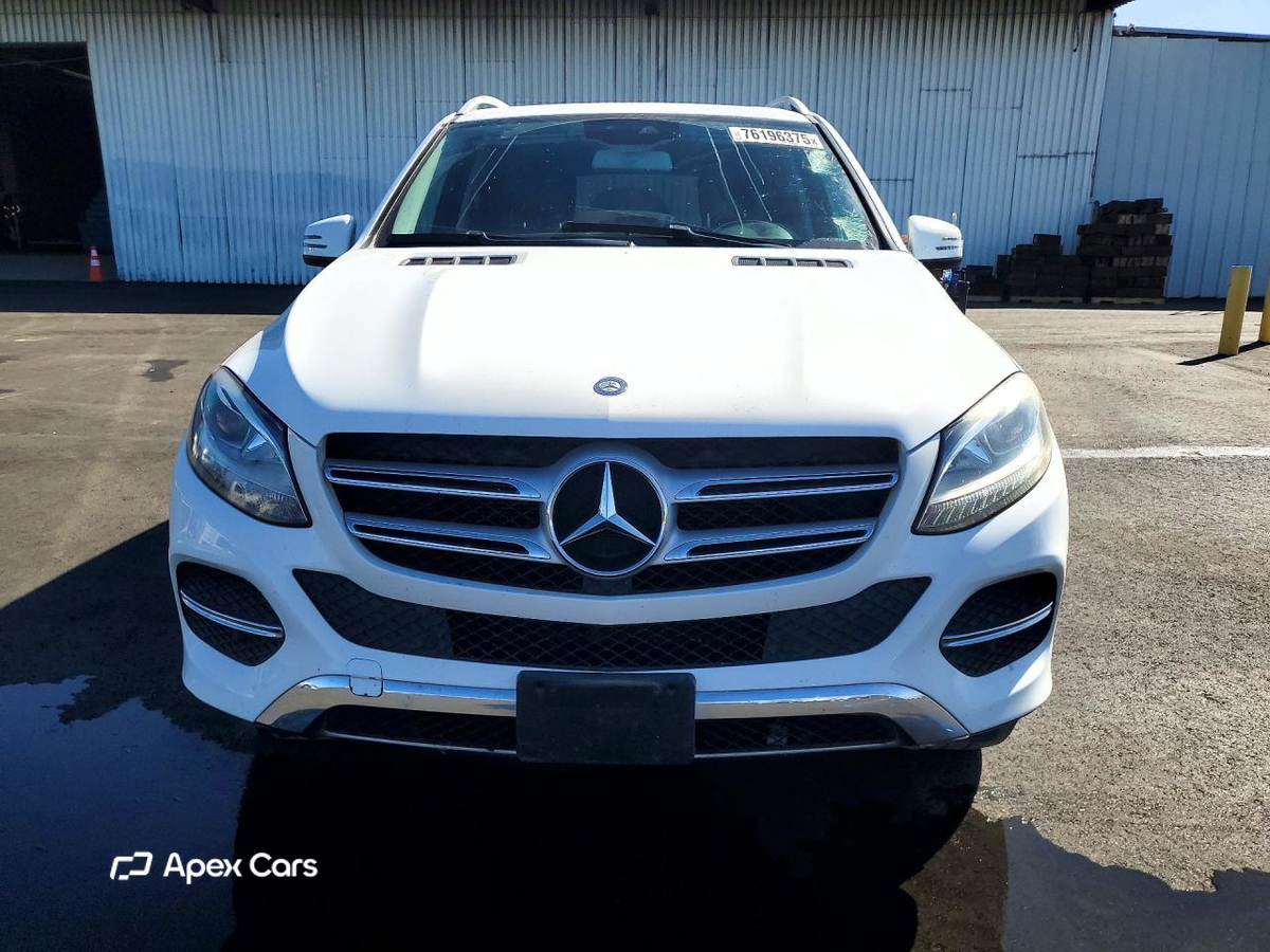Mercedes-Benz GLE 2016