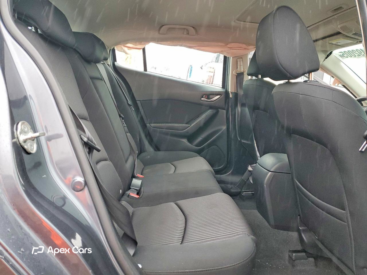 Mazda 3 2016