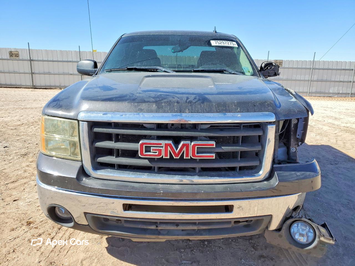 GMC Sierra 2011