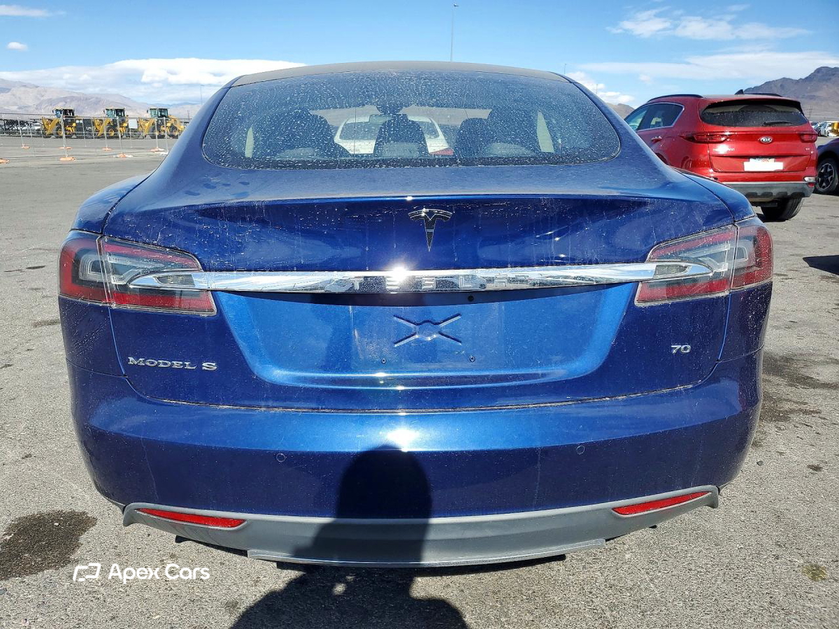 Tesla Model S 2016