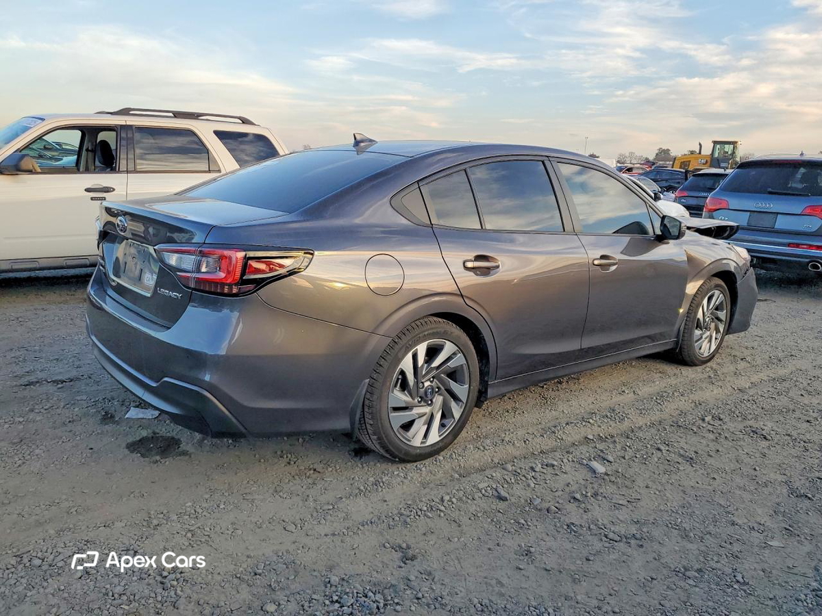 Subaru Legacy 2024