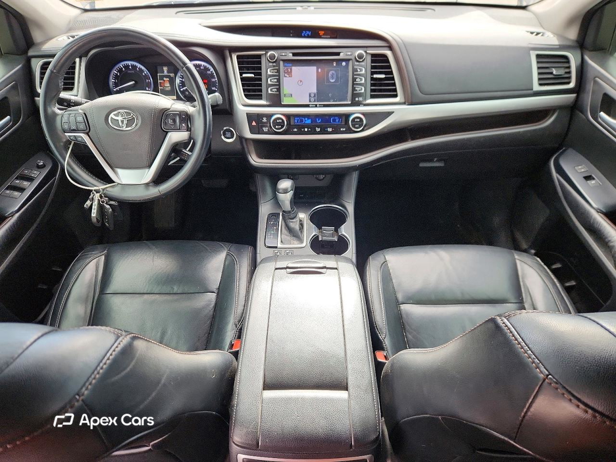 Toyota Highlander 2015