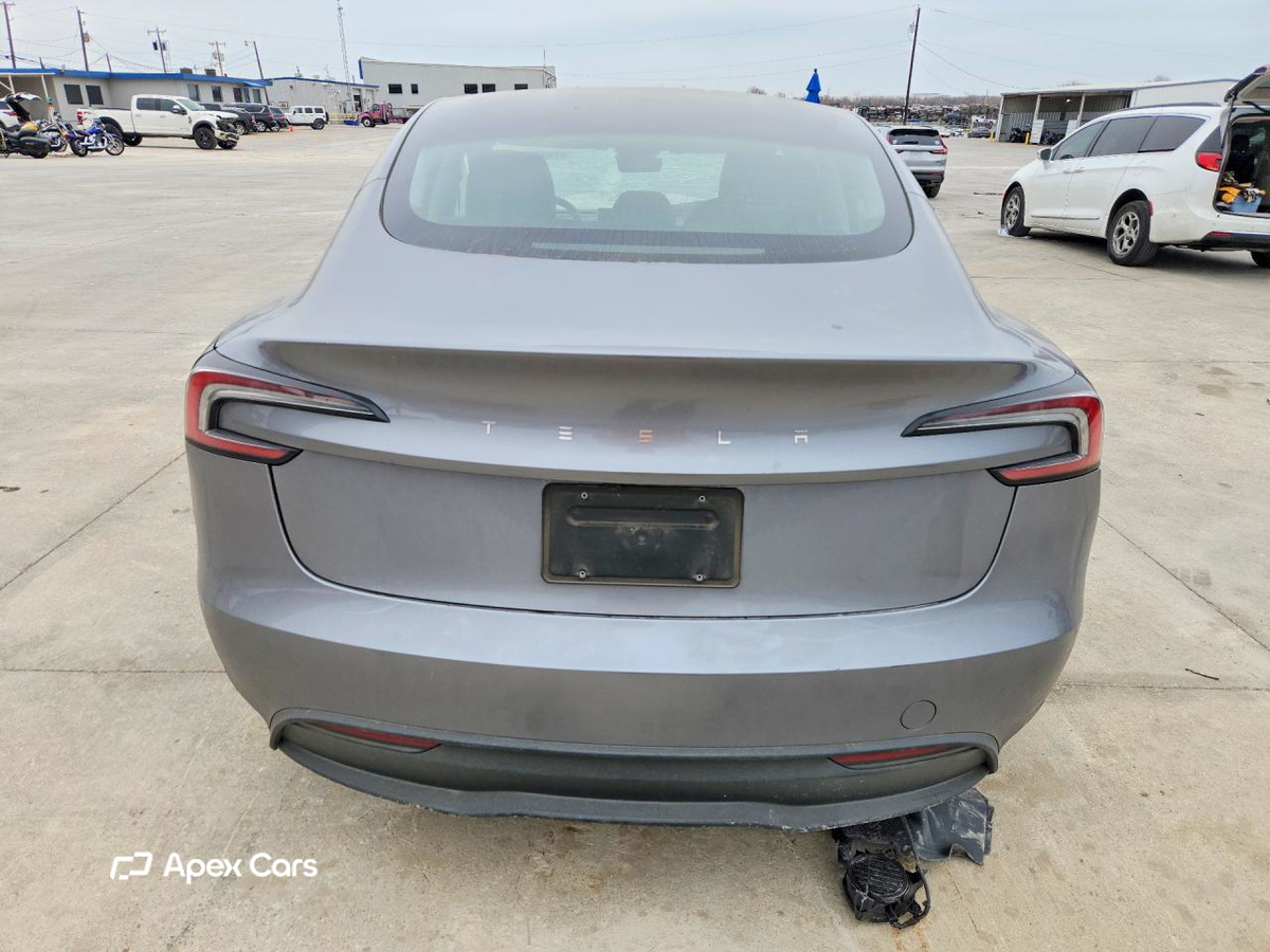 Tesla Model 3 2025
