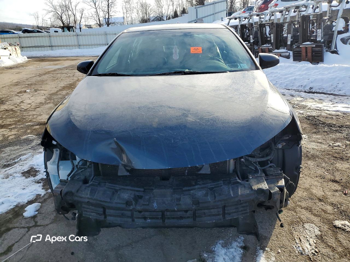Toyota Camry 2016