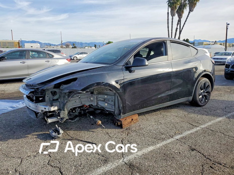 Tesla Model Y 2024 - Image 1 of 12