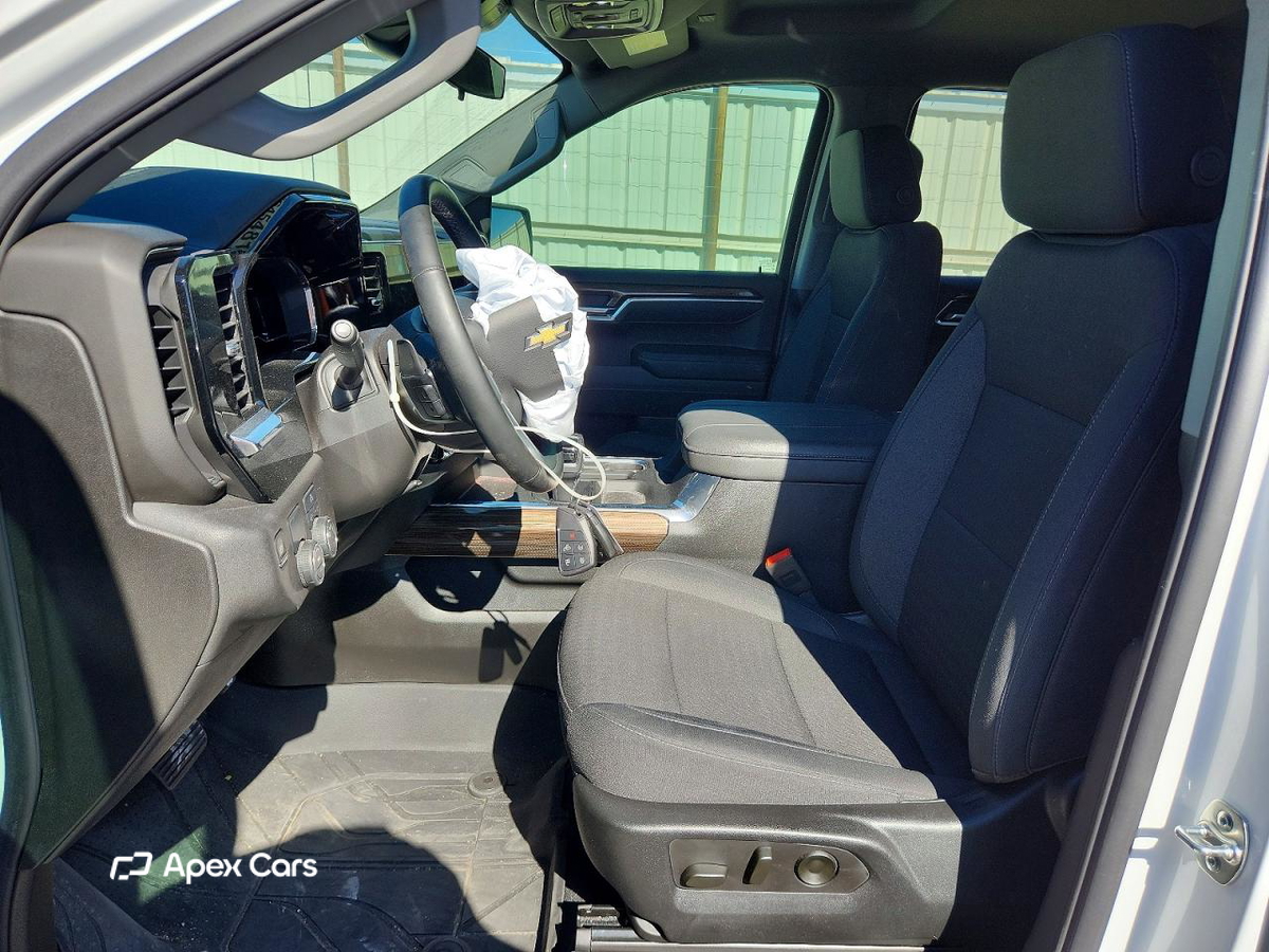 Chevrolet Silverado 2025