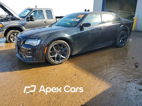 Chrysler 300 2021 - Image 1 of 13