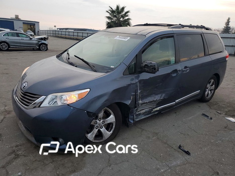 Toyota Sienna 2014 - Image 1 of 13