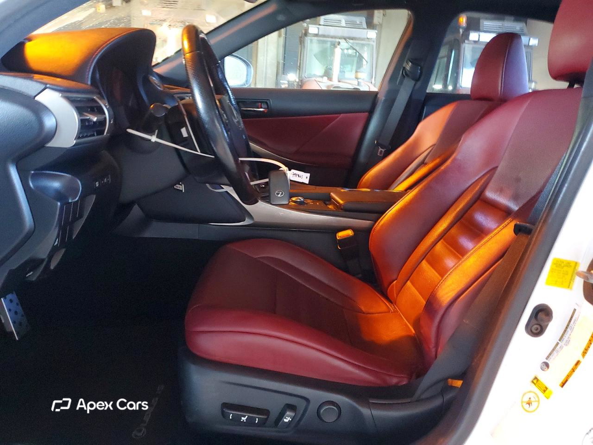 Lexus IS 2016