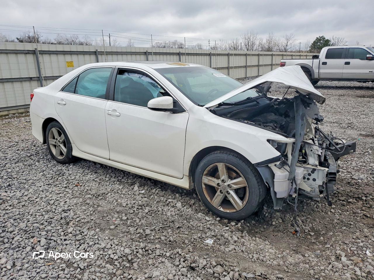 Toyota Camry 2012