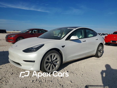 Tesla Model 3 2022 - Image 1 of 12