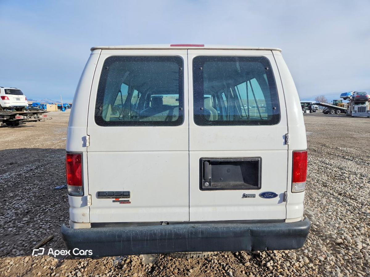 Ford Econoline 2009